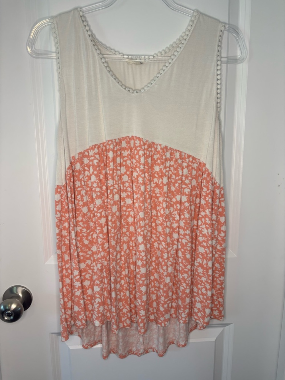 Lovely Melody White Scallop-Trim V-Neck Tunic